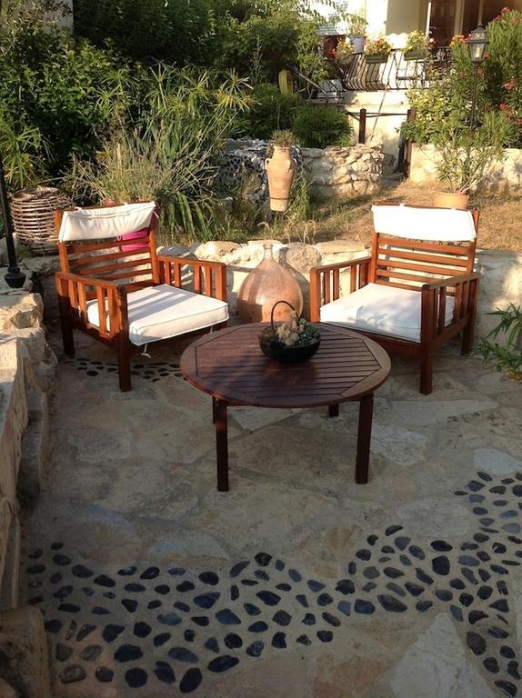Hotel Restaurant Les Oliviers نييون المظهر الخارجي الصورة